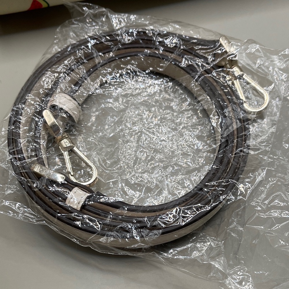 Kate Spade White Crossbody with Watermelon Print and Gold Hardware Kate Spade - Picture 9 of 9